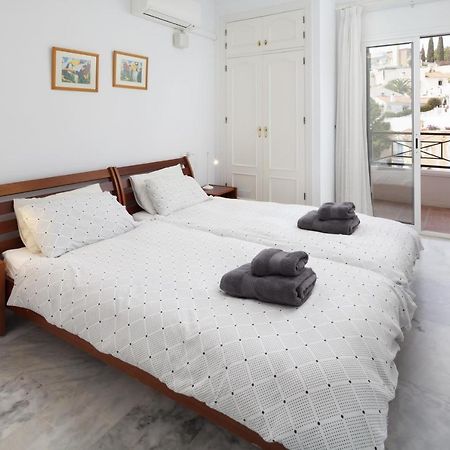 Villa Miramar Burriana Beach 10 Pax Nerja Esterno foto